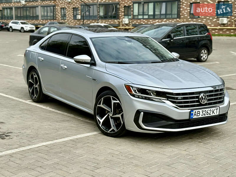 Седан Volkswagen Passat 2020 в Житомирі