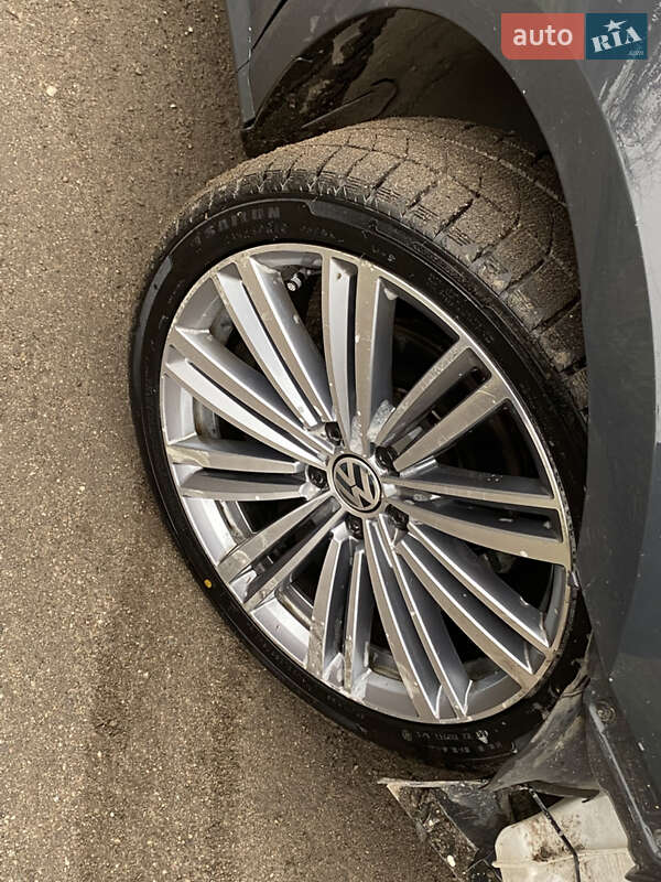 Седан Volkswagen Passat 2014 в Новомосковске фото 7 Седан Volkswagen Passat 2014 в Новомосковске