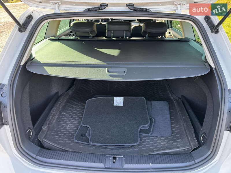 Универсал Volkswagen Passat 2018 в Тернополе фото 12 Универсал Volkswagen Passat 2018 в Тернополе