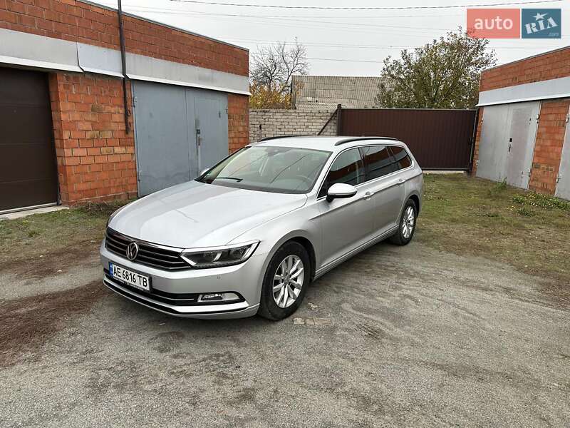 Универсал Volkswagen Passat 2018 в Днепре