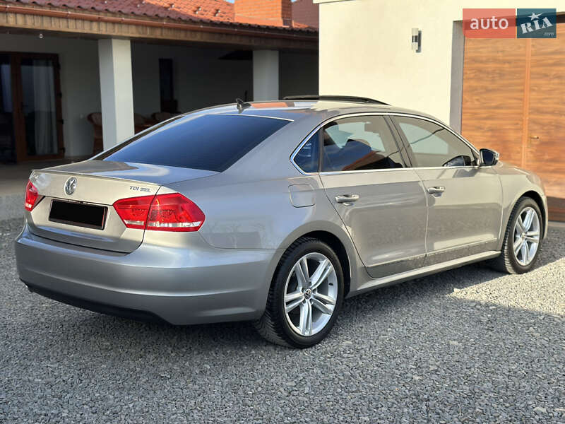 Седан Volkswagen Passat 2013 в Ужгороде