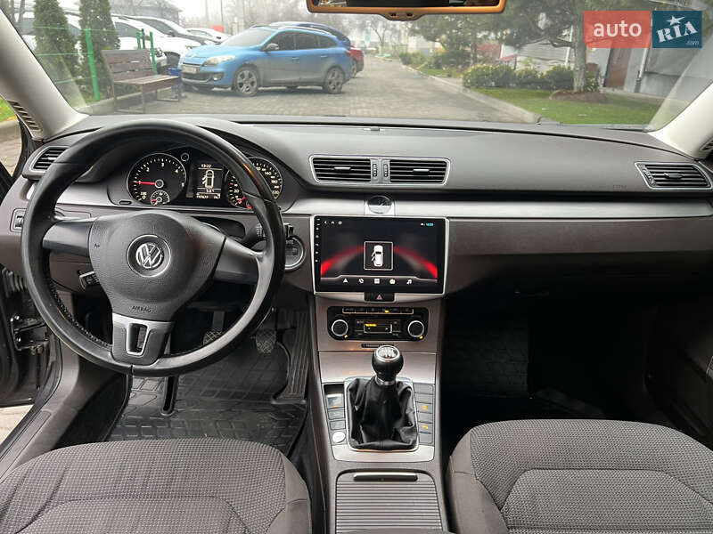 Универсал Volkswagen Passat 2011 в Днепре