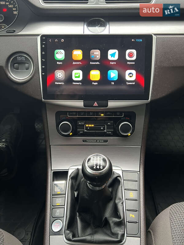 Универсал Volkswagen Passat 2011 в Днепре