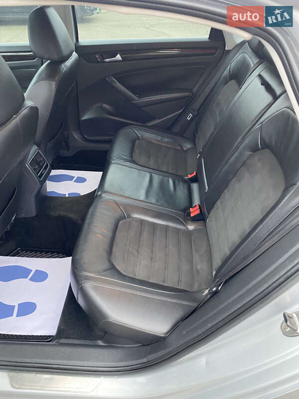 Седан Volkswagen Passat 2013 в Києві фото 14 Седан Volkswagen Passat 2013 в Києві