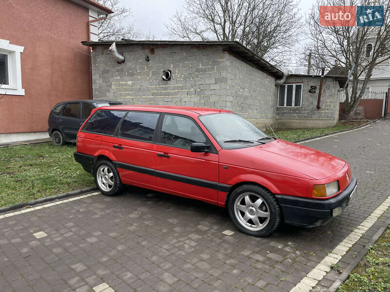 Универсал Volkswagen Passat 1990 в Черновцах