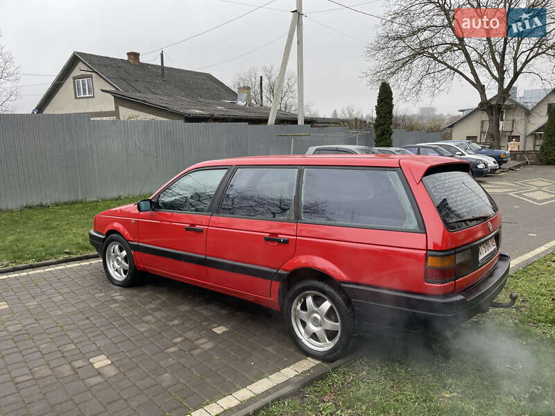 Универсал Volkswagen Passat 1990 в Черновцах