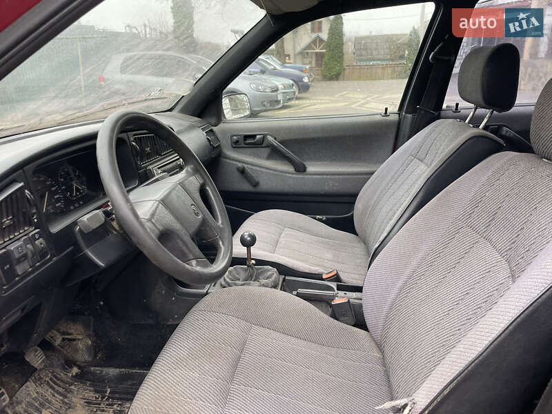 Универсал Volkswagen Passat 1990 в Черновцах