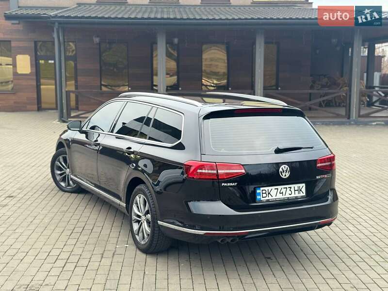 Универсал Volkswagen Passat 2015 в Ровно