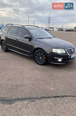 Універсал Volkswagen Passat 2010 в Ужгороді