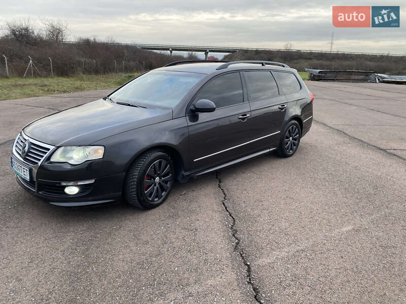 Універсал Volkswagen Passat 2010 в Ужгороді