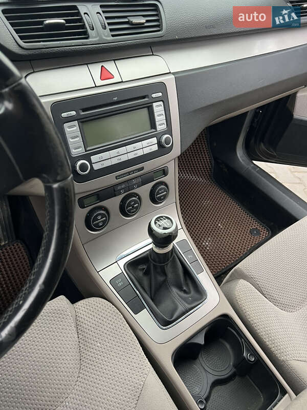 Универсал Volkswagen Passat 2008 в Черновцах