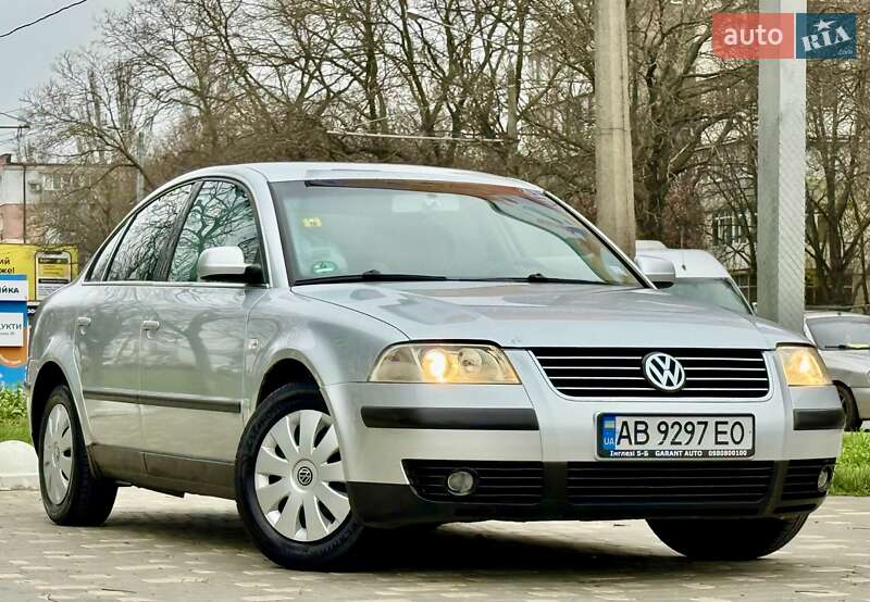 Седан Volkswagen Passat 2003 в Одессе