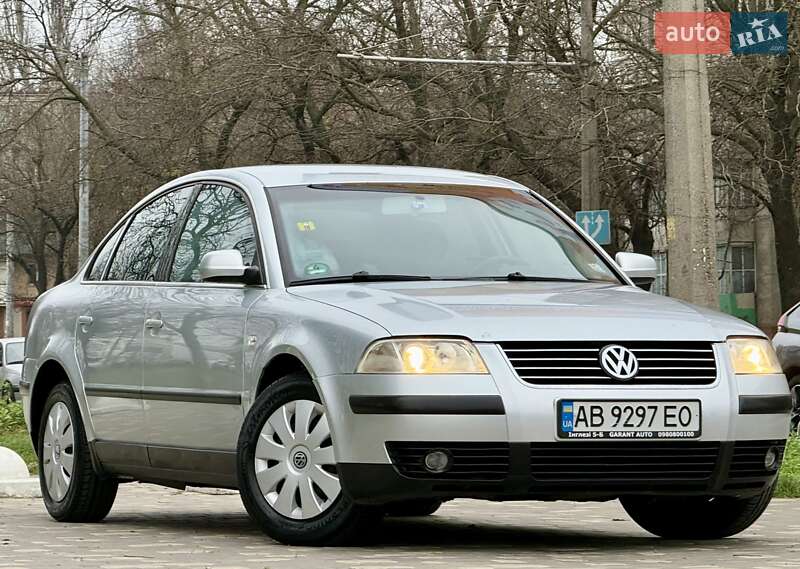 Седан Volkswagen Passat 2003 в Одессе