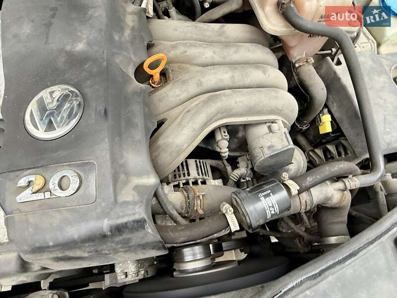 Седан Volkswagen Passat 2003 в Одессе