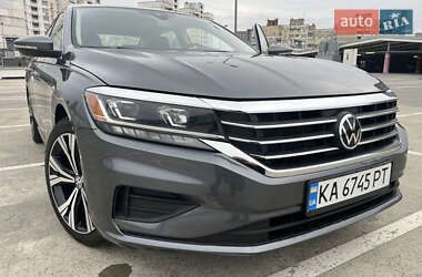 Седан Volkswagen Passat 2021 в Києві