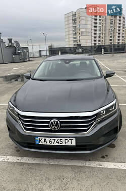 Седан Volkswagen Passat 2021 в Києві