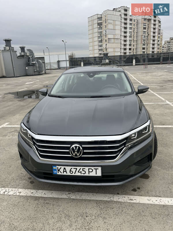 Volkswagen Passat 2021
