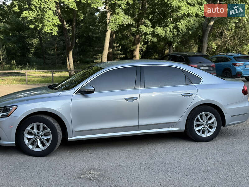 Седан Volkswagen Passat 2017 в Сумах фото 4 Седан Volkswagen Passat 2017 в Сумах