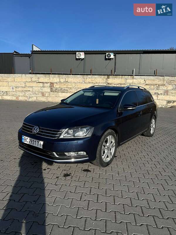 Универсал Volkswagen Passat 2011 в Тернополе