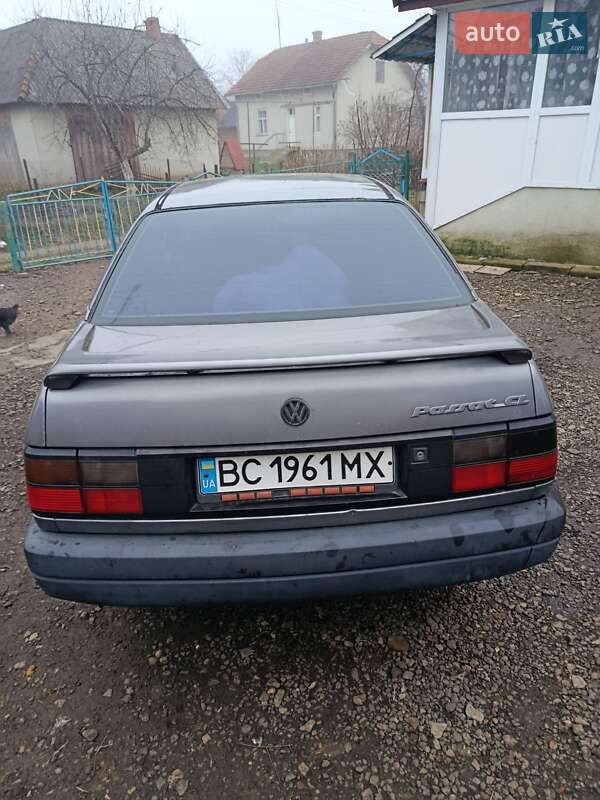 Седан Volkswagen Passat 1988 в Трускавце фото 4 Седан Volkswagen Passat 1988 в Трускавце
