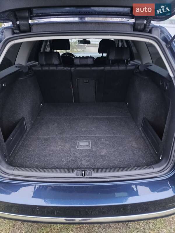 Универсал Volkswagen Passat 2011 в Дрогобыче