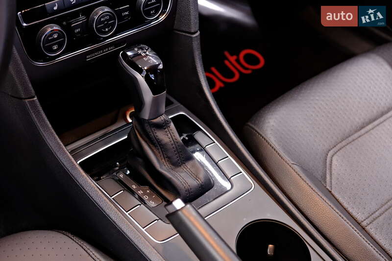 Седан Volkswagen Passat 2017 в Одесі фото 19 Седан Volkswagen Passat 2017 в Одесі