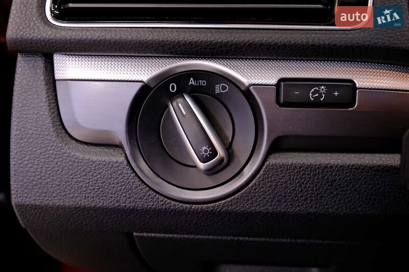 Седан Volkswagen Passat 2017 в Одесі фото 27 Седан Volkswagen Passat 2017 в Одесі