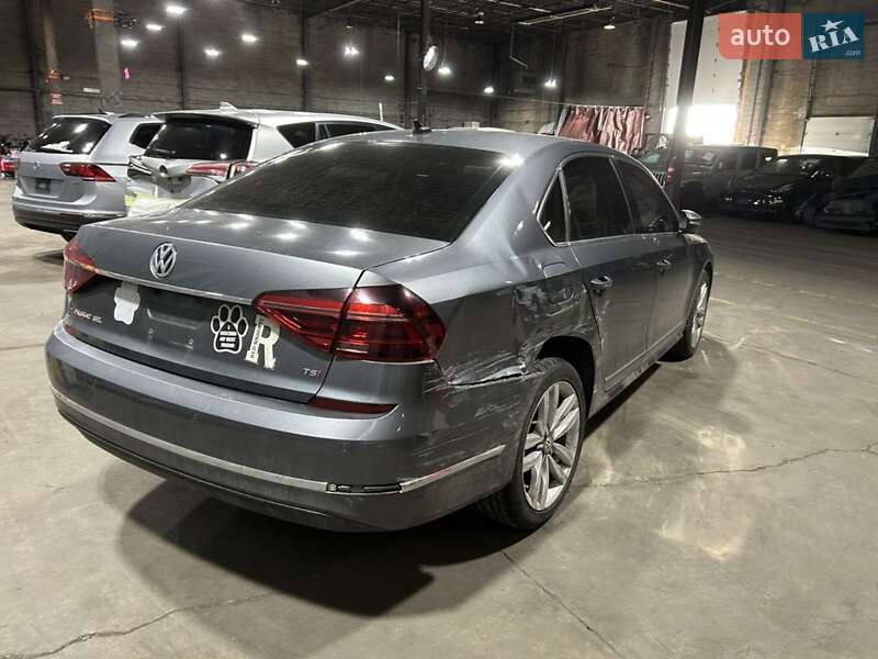 Седан Volkswagen Passat 2016 в Броварах