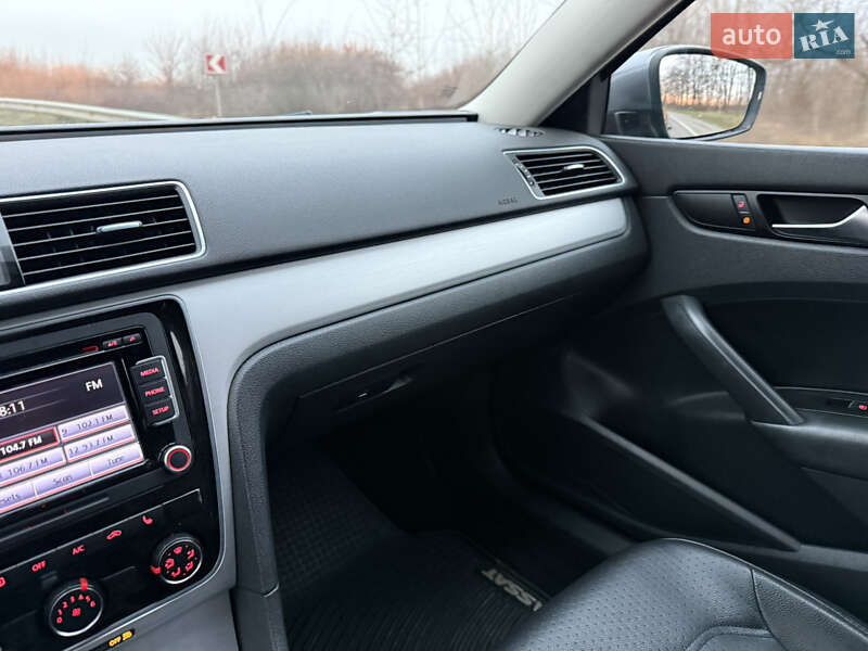 Седан Volkswagen Passat 2013 в Буську фото 16 Седан Volkswagen Passat 2013 в Буську