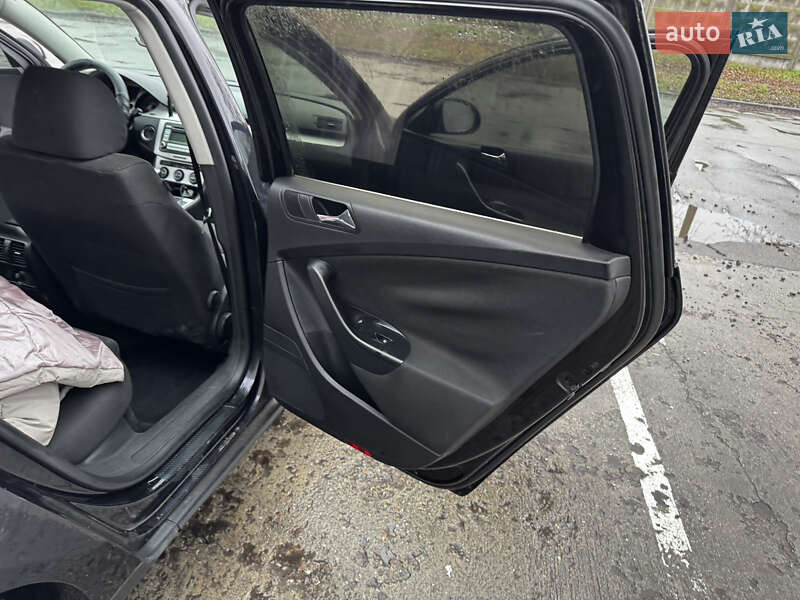 Універсал Volkswagen Passat 2008 в Києві фото 28 Універсал Volkswagen Passat 2008 в Києві