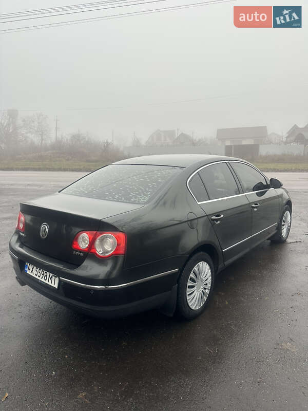 Седан Volkswagen Passat 2006 в Новой Водолаге