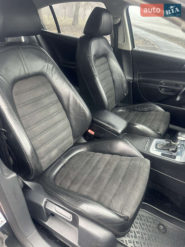 Седан Volkswagen Passat 2006 в Новой Водолаге