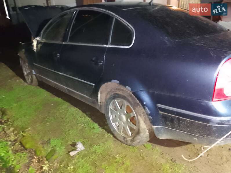 Седан Volkswagen Passat 2004 в Мукачево