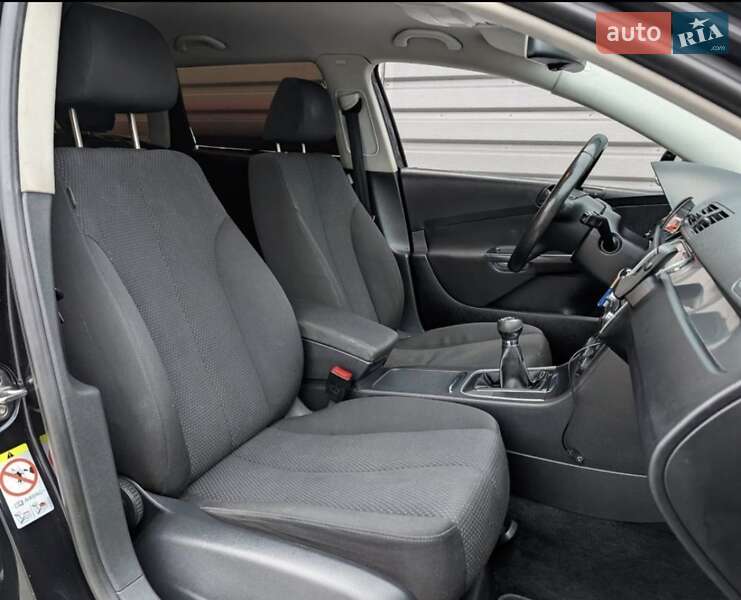 Универсал Volkswagen Passat 1994 в Сумах