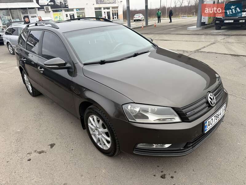 Универсал Volkswagen Passat 2012 в Ужгороде фото 3 Универсал Volkswagen Passat 2012 в Ужгороде