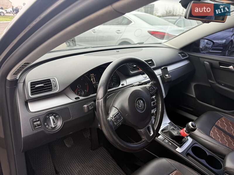 Универсал Volkswagen Passat 2012 в Ужгороде фото 21 Универсал Volkswagen Passat 2012 в Ужгороде