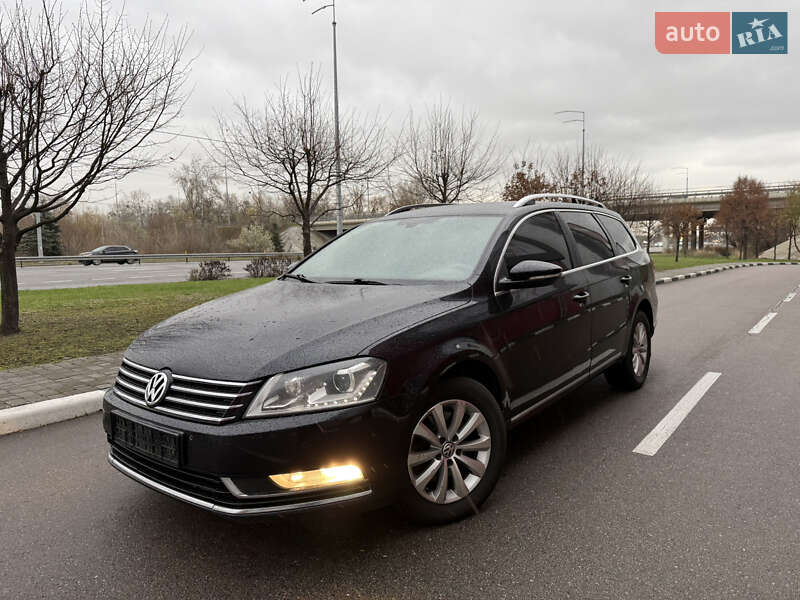 Универсал Volkswagen Passat 2014 в Киеве