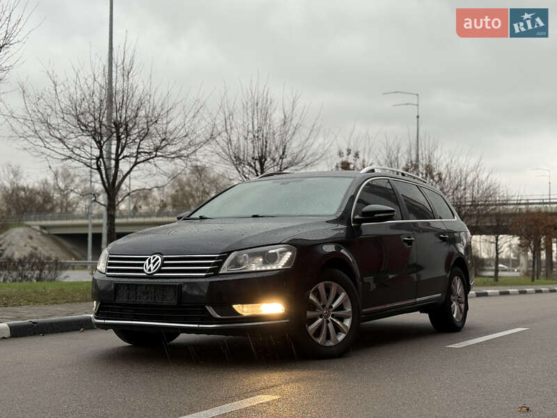 Универсал Volkswagen Passat 2014 в Киеве