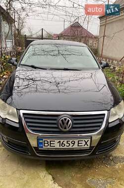 Седан Volkswagen Passat 2005 в Еланце