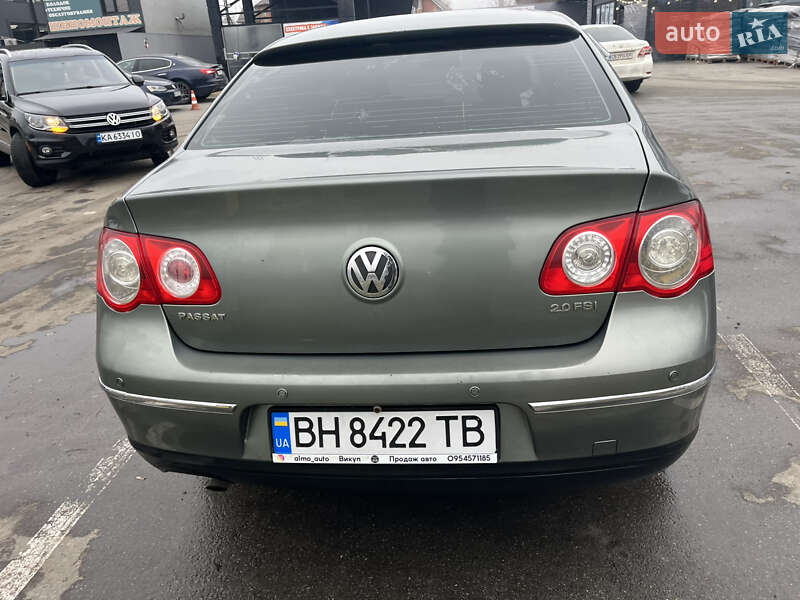 Седан Volkswagen Passat 2006 в Києві