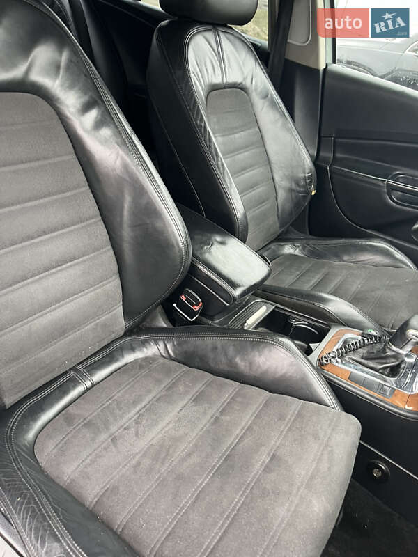 Седан Volkswagen Passat 2006 в Києві