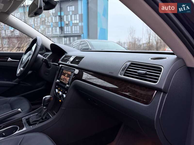 Седан Volkswagen Passat 2014 в Ровно фото 26 Седан Volkswagen Passat 2014 в Ровно