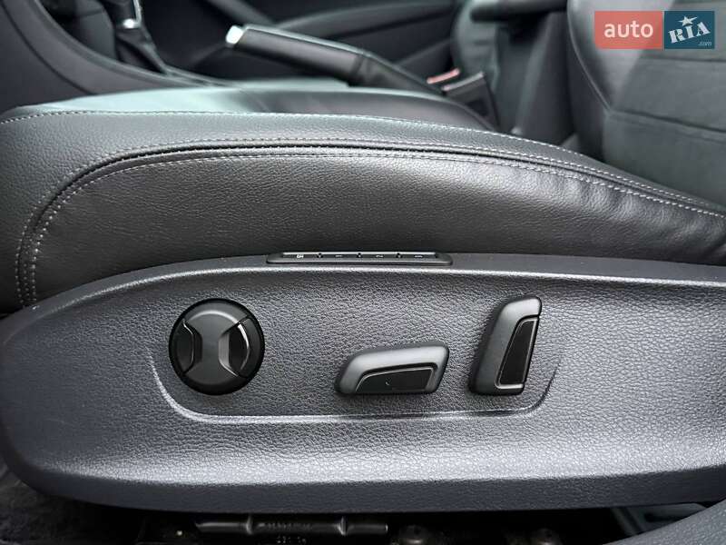 Седан Volkswagen Passat 2014 в Ровно фото 27 Седан Volkswagen Passat 2014 в Ровно