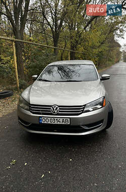 Седан Volkswagen Passat 2012 в Одесі