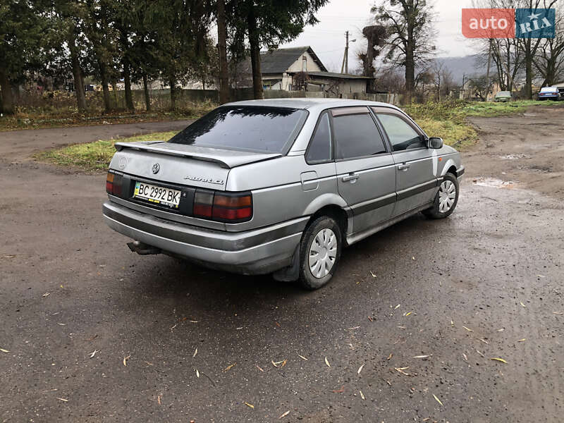 Седан Volkswagen Passat 1990 в Львові фото 3 Седан Volkswagen Passat 1990 в Львові