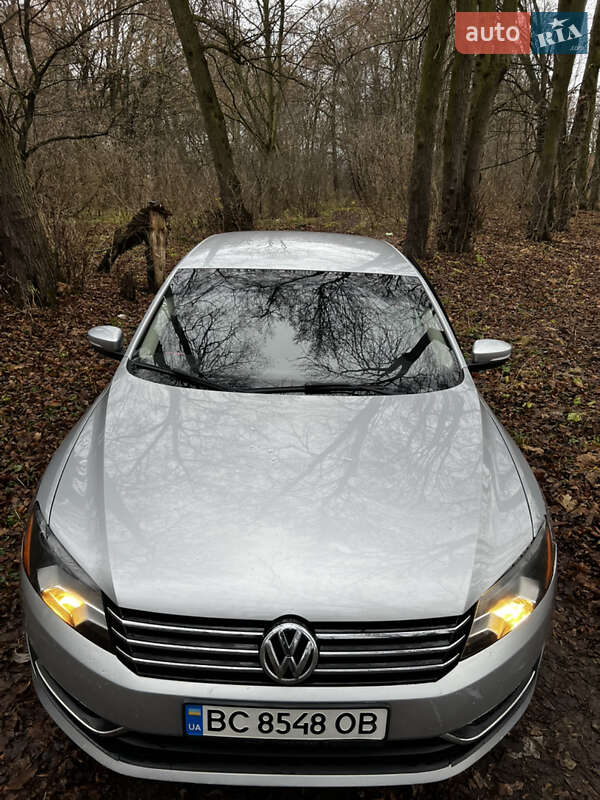 Седан Volkswagen Passat 2015 в Ходореві фото 52 Седан Volkswagen Passat 2015 в Ходореві