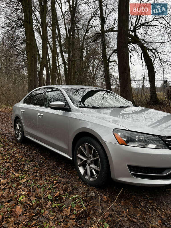 Седан Volkswagen Passat 2015 в Ходореві фото 48 Седан Volkswagen Passat 2015 в Ходореві