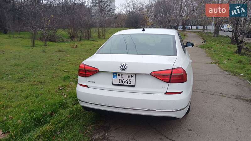 Седан Volkswagen Passat 2016 в Николаеве