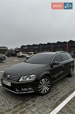 Універсал Volkswagen Passat 2014 в Вінниці