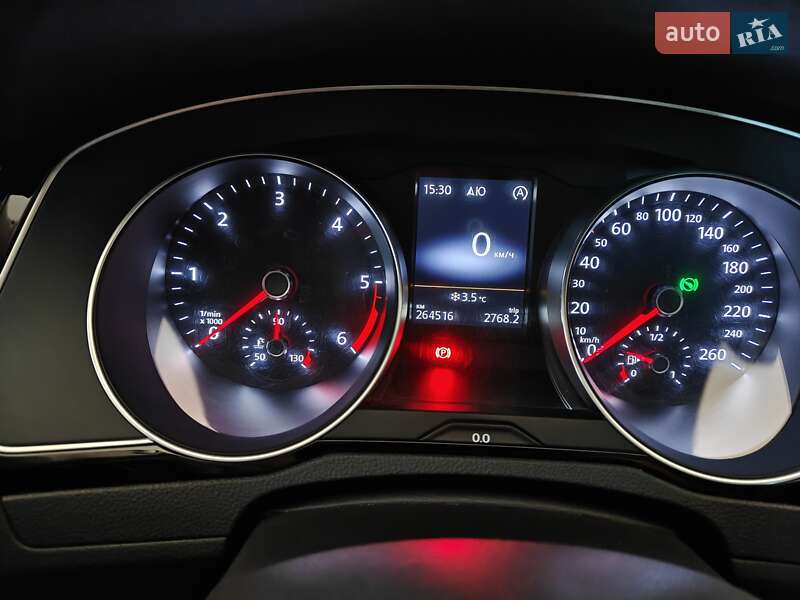 Універсал Volkswagen Passat 2015 в Тернополі